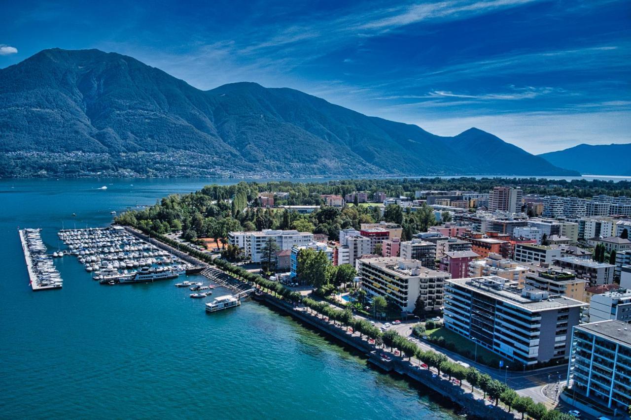Residenza Vivian Deluxe Apartments Locarno Exterior foto