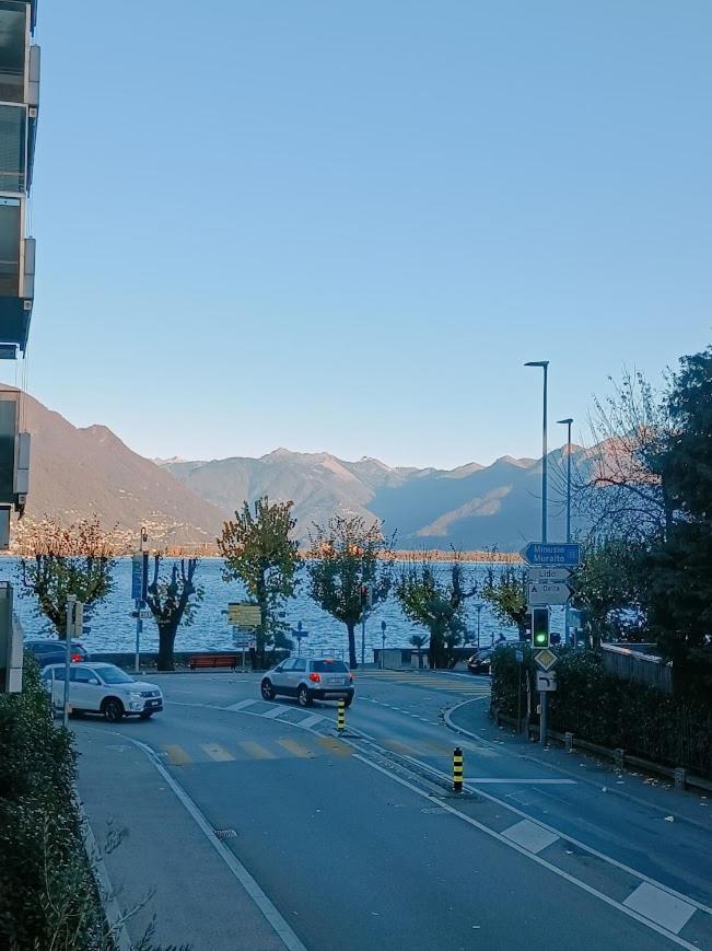 Residenza Vivian Deluxe Apartments Locarno Exterior foto